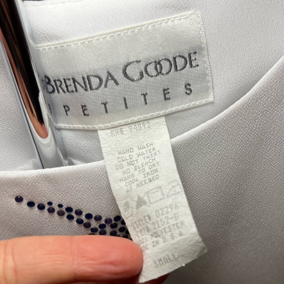 Brenda Goode Petites Vintage White Tank Top Size Small - Picture 3 of 7